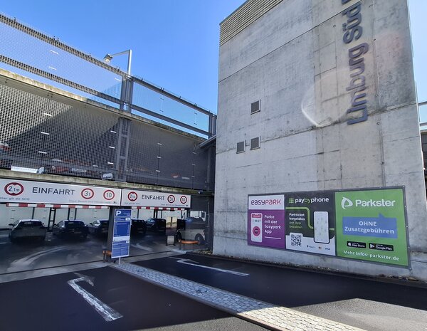 Bargeldlose Zahlung, auch im Parkhaus im ICE-Gebiet. - Zum Artikel: Ab 1. April bargeldlos parken in den Parkh&auml;usern der Stadt