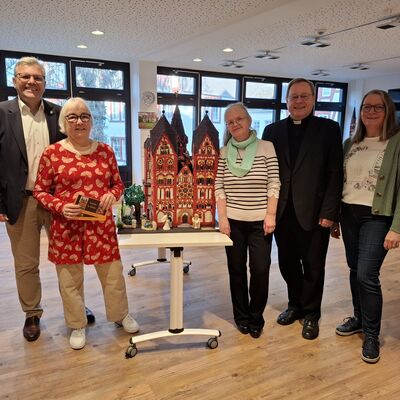 Weinheim in Maschen Dom - Zum Artikel: &raquo;Weinheim in Maschen&laquo; begeistert in Limburg - Geh&auml;kelter Dom bleibt in der Stadt