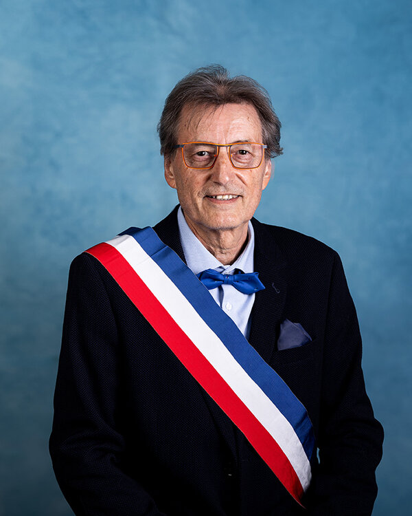Neuer B&uuml;rgermeister in der Stadt Sainte-Foy-l&egrave;s-Lyon - Zum Artikel: Kommunal- und Metropolwahlen in Limburgs Partnerstadt Sainte-Foy-l&egrave;s-Lyon