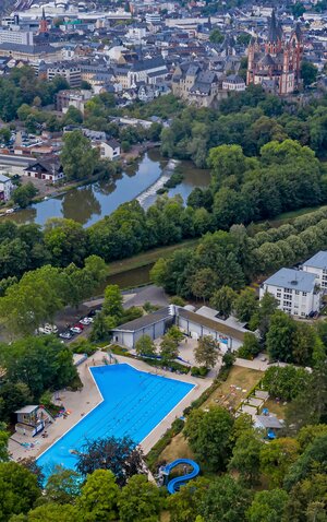 Bild mit ausf&uuml;hrlicher Beschreibung vergr&ouml;&szlig;ern: Parkbad Limburg
