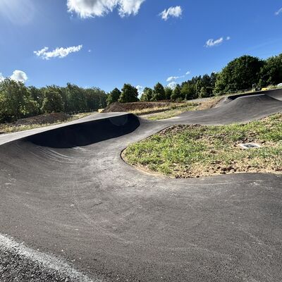 Bild mit ausf&uuml;hrlicher Beschreibung vergr&ouml;&szlig;ern: Pumptrack