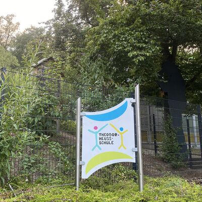 Interner Link zur Veranstaltung: Caf&eacute; international + Schule