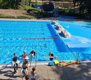 Bild mit ausf&uuml;hrlicher Beschreibung vergr&ouml;&szlig;ern: Schwimmkurs