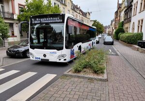 Bild mit ausf&uuml;hrlicher Beschreibung vergr&ouml;&szlig;ern: Bus Parkstra&szlig;e