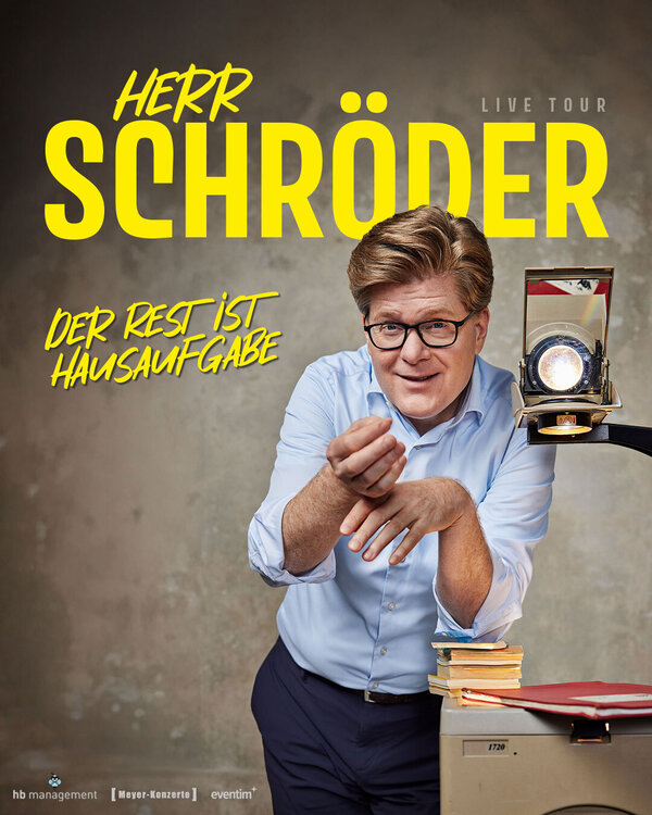 Bild mit ausf&uuml;hrlicher Beschreibung vergr&ouml;&szlig;ern: HerrSchroeder_DRIH(Portrait)