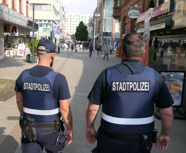Stadtpolizei - Zum Artikel: Stadtpolizei kontrolliert Radfahrende und E-Scooter Nutzende