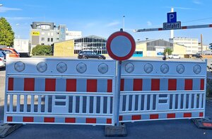 Bild mit ausf&uuml;hrlicher Beschreibung vergr&ouml;&szlig;ern: Marktplatz Sperrung