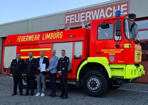 Bild mit ausf&uuml;hrlicher Beschreibung vergr&ouml;&szlig;ern: Tankl&ouml;schfahrzeug